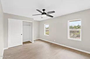 211 E Campo Desierto Rd, Tempe, AZ 85288 - Photo 14