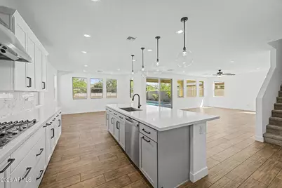 26917 N 74th Avenue, Peoria, AZ 85383 - Photo 10