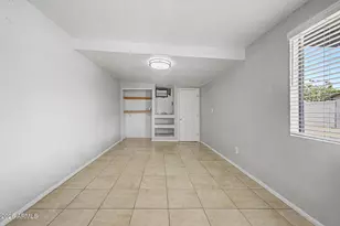 943 S Lazona Dr, Mesa, AZ 85204 - Photo 20