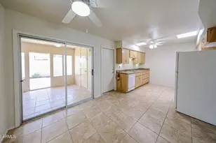 11141 W Cameo Dr, Sun City, AZ 85351 - Photo 10