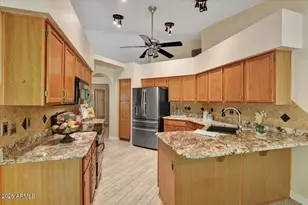 9136 W Rimrock Dr, Peoria, AZ 85382 - Photo 8