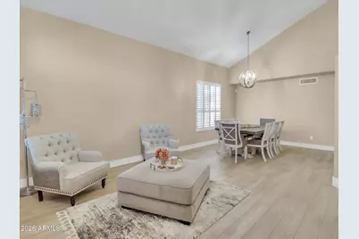 3347 E Rockwood Drive, Phoenix, AZ 85050 - Photo 2