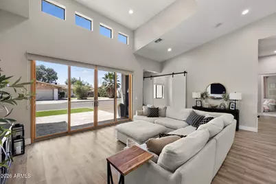 3927 N 13th Place, Phoenix, AZ 85014 - Photo 8