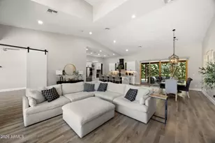 3927 N 13th Pl, Phoenix, AZ 85014 - Photo 10