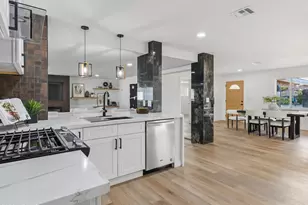 8025 N 11th Pl, Phoenix, AZ 85020 - Photo 14