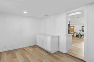 8025 N 11th Pl, Phoenix, AZ 85020 - Photo 18