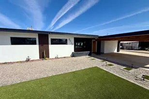 8025 N 11th Pl, Phoenix, AZ 85020 - Photo 1