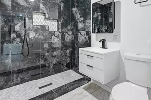 8025 N 11th Pl, Phoenix, AZ 85020 - Photo 26