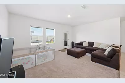 2022 E New Bonnet Lane, San Tan Valley, AZ 85140 - Photo 6