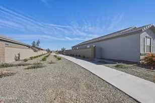 2022 E New Bonnet Ln, San Tan Valley, AZ 85140 - Photo 22