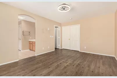 2412 E Wescott Drive, Phoenix, AZ 85050 - Photo 16