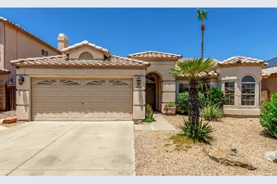 2412 E Wescott Drive, Phoenix, AZ 85050 - Photo 2