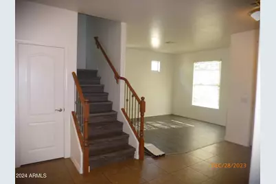 18436 W Nambe Street, Goodyear, AZ 85338 - Photo 8