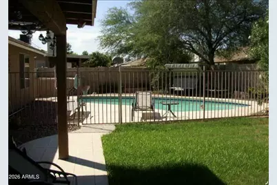 8538 W Tuckey Lane, Glendale, AZ 85305 - Photo 2