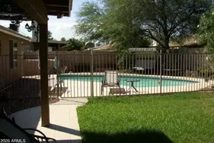 8538 W Tuckey Ln, Glendale, AZ 85305 - Photo 2