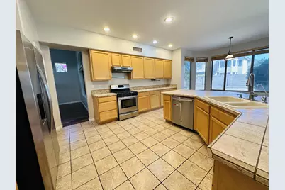 672 W Raven Drive, Chandler, AZ 85286 - Photo 16