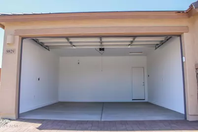 9829 W Monterey Way, Phoenix, AZ 85037 - Photo 4