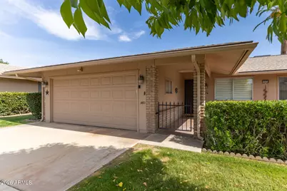 10428 W Roundelay Circle, Sun City, AZ 85351 - Photo 4