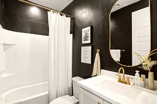 1918 W Lariat Ln, Phoenix, AZ 85085 - Photo 22