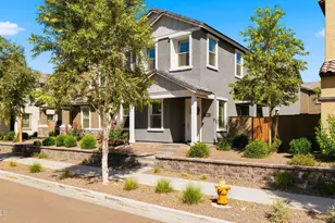 1918 W Lariat Ln, Phoenix, AZ 85085 - Photo 4