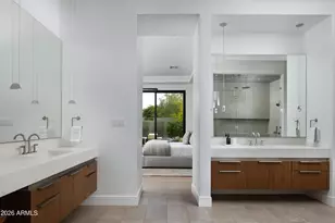 8513 N 48th Pl, Paradise Valley, AZ 85253 - Photo 18