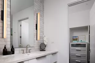 8513 N 48th Pl, Paradise Valley, AZ 85253 - Photo 28