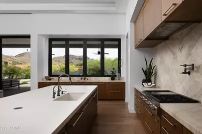 8513 N 48th Place, Paradise Valley, AZ 85253 - Photo 14
