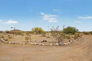 25408 W Adamanda Dr, Morristown, AZ 85342 - Photo 8