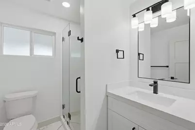 8162 N 1st Avenue, Phoenix, AZ 85021 - Photo 32