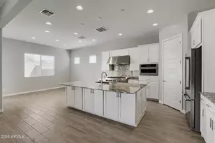7966 W Rowel Rd, Peoria, AZ 85383 - Photo 4
