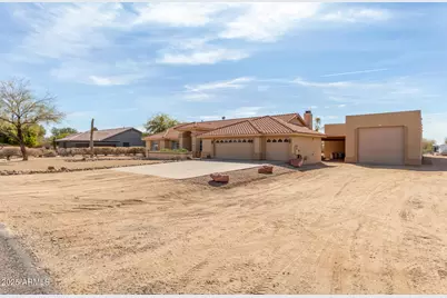 205 E Irvine Road, Phoenix, AZ 85086 - Photo 4