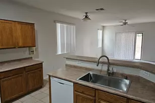 12247 W Grant St, Avondale, AZ 85323 - Photo 4