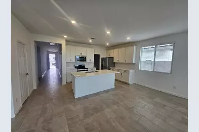 548 W Fremont Pass, Apache Junction, AZ 85120 - Photo 4