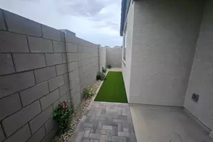 548 W Fremont Pass, Apache Junction, AZ 85120 - Photo 18