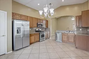 16679 W Saguaro Ln, Surprise, AZ 85388 - Photo 18