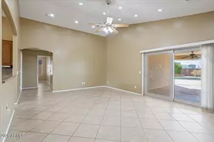 16679 W Saguaro Ln, Surprise, AZ 85388 - Photo 24