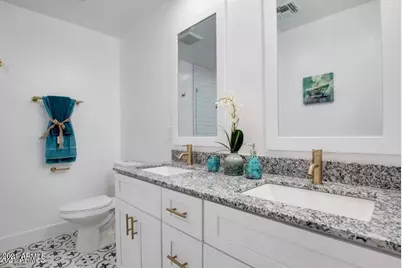 5735 S 12th Lane, Phoenix, AZ 85041 - Photo 4