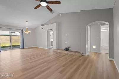 8708 W Golden Lane, Peoria, AZ 85345 - Photo 4
