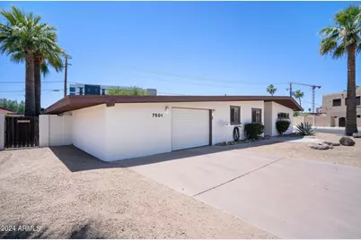 7501 E Minnezona Avenue, Scottsdale, AZ 85251 - Photo 2
