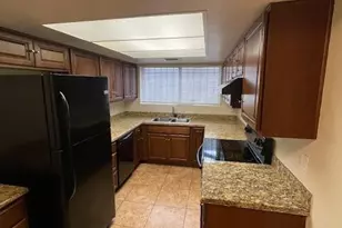 4562 W Maryland Ave, Glendale, AZ 85301 - Photo 2