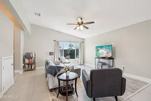 2644 E Sylvia St, Phoenix, AZ 85032 - Photo 8