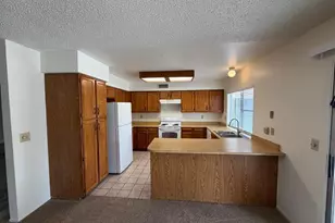 5102 E Bannock St, Phoenix, AZ 85044 - Photo 2