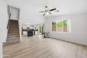 21862 N 40th Pl, Phoenix, AZ 85050 - Photo 4