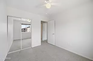 21862 N 40th Pl, Phoenix, AZ 85050 - Photo 18