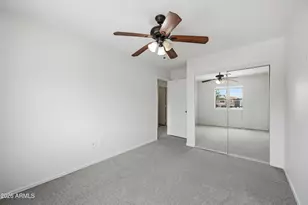 21862 N 40th Pl, Phoenix, AZ 85050 - Photo 16