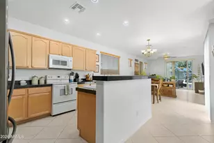 1802 E Donner Dr, Phoenix, AZ 85042 - Photo 14