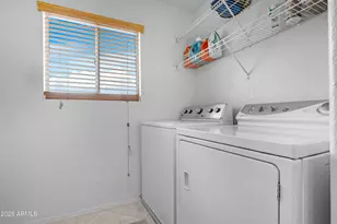 1802 E Donner Dr, Phoenix, AZ 85042 - Photo 32