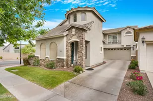 1802 E Donner Dr, Phoenix, AZ 85042 - Photo 2