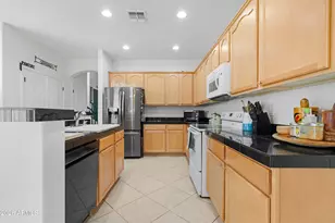1802 E Donner Dr, Phoenix, AZ 85042 - Photo 12