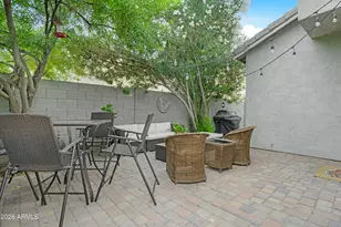1802 E Donner Dr, Phoenix, AZ 85042 - Photo 36